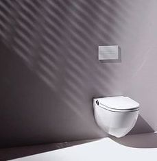 Cleant Riva od Laufen Bathrooms je klozet s oistnou sprchou