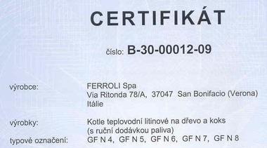 Obr. S tmto certifiktem (vez) byly kotle Ferroli ady GF N dodvny na esk trh. Tedy jako kotle na devo a koks s run dodvkou paliva.
