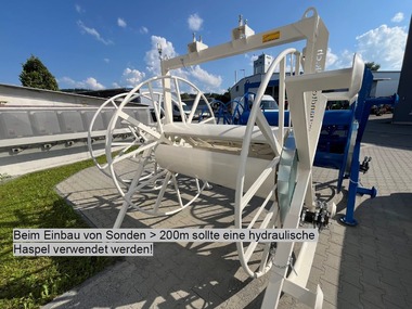Obr. Pokud je délka sondy více než 200 metrů, je nutné použít hydraulicky ovládané odvíjecí zařízení. (Zdroj: Fischer Spezialbaustoffe)