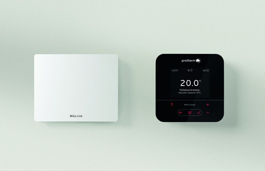 Obr. 6 Internetov jednotka Migo Link (vlevo) a regultor MiPro Sense