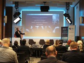 Obr. . 1: Z prbhu dopolednho bloku konference Urbanismus a architektura, autor Mgr. Filip Gundza, MBA